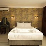 Hotel Palmera *